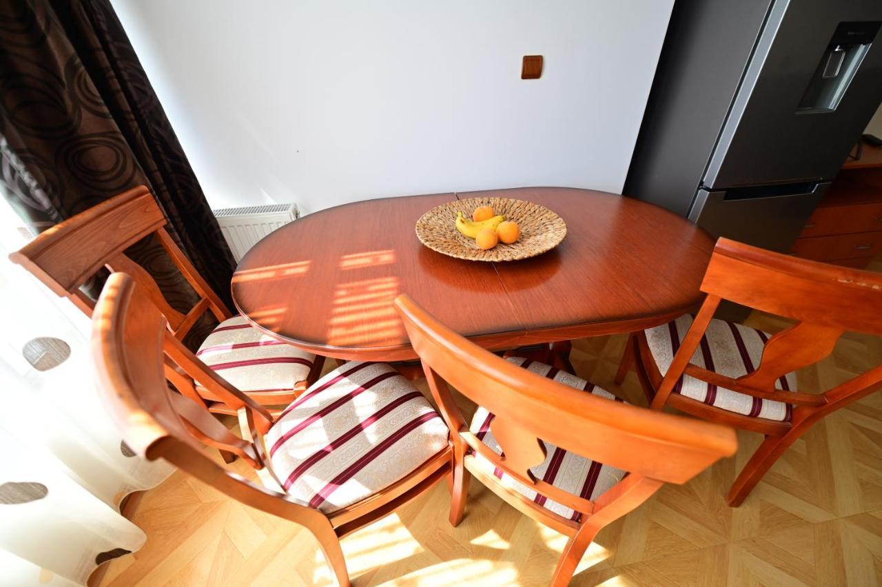 Vacation Apartment With Free Parking Sibiu Exterior photo
