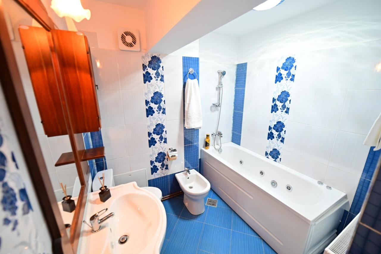 Vacation Apartment With Free Parking Sibiu Exterior photo