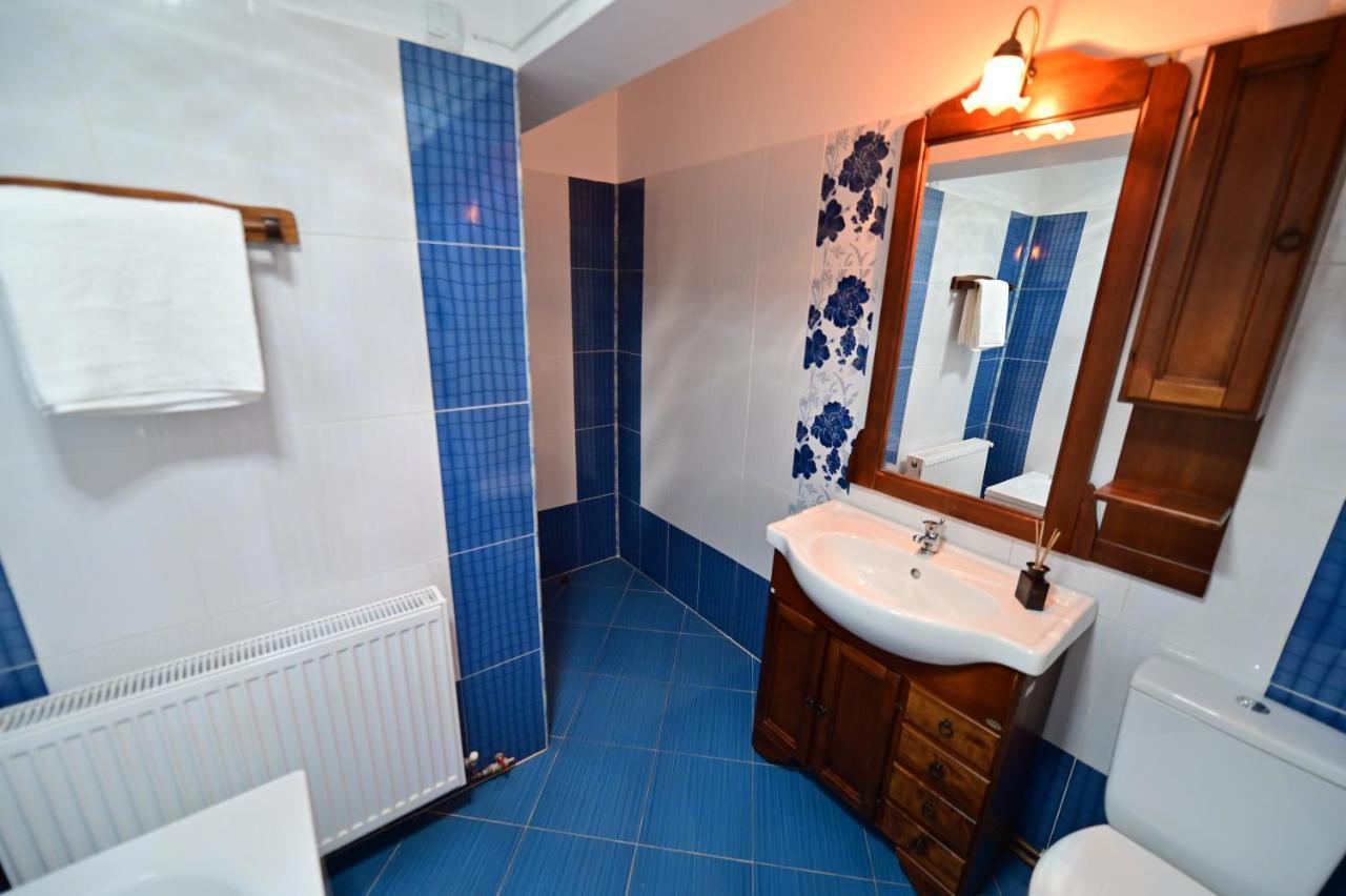 Vacation Apartment With Free Parking Sibiu Exterior photo